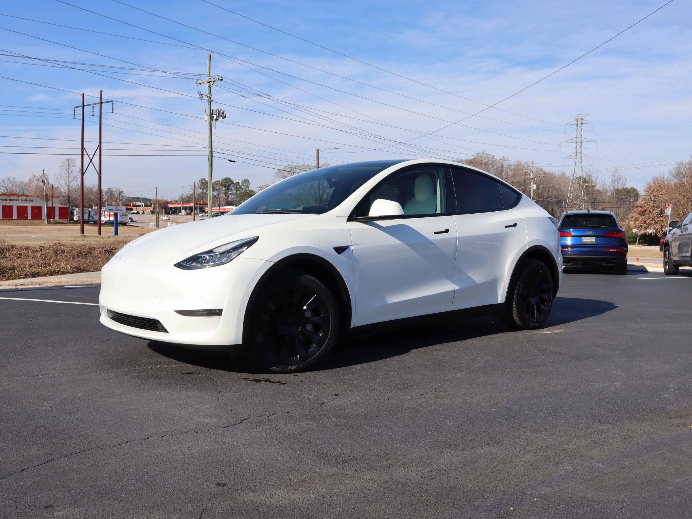 Used 2022 Tesla Model Y Long Range image 7