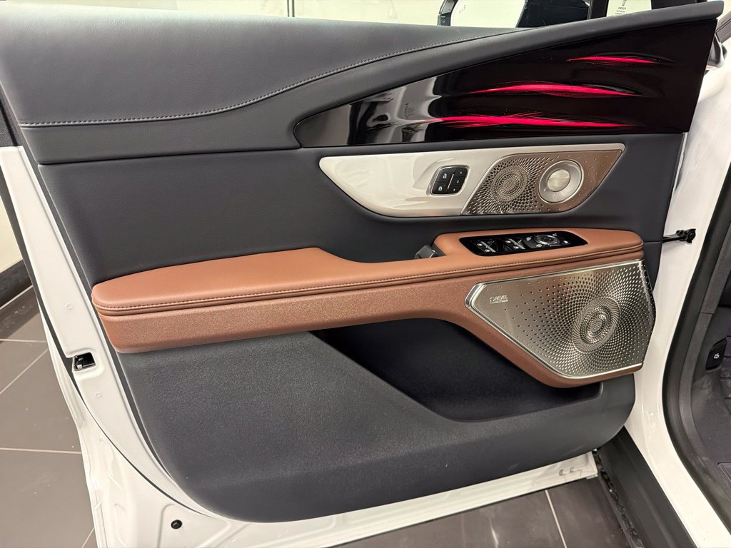 New 2026 Lincoln Nautilus Reserve AWD/4WD image 33