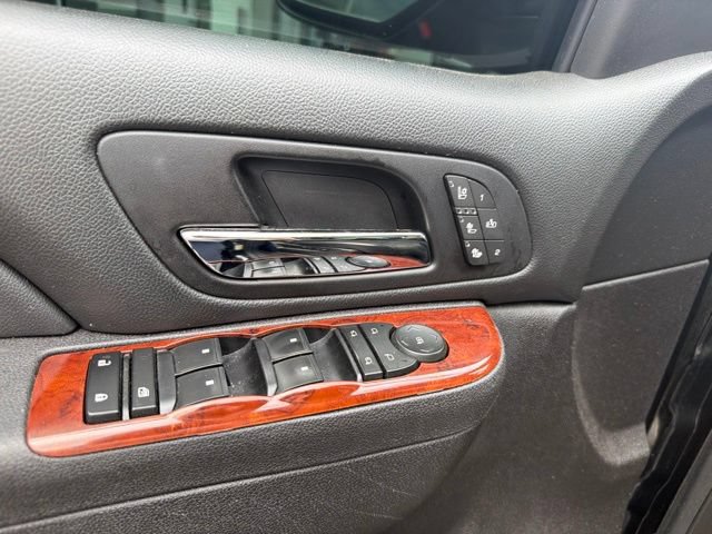 Used 2013 Chevrolet Suburban LTZ AWD/4WD image 22