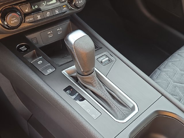 New 2026 Nissan Kicks SV w/ SV Premium Package FWD image 28