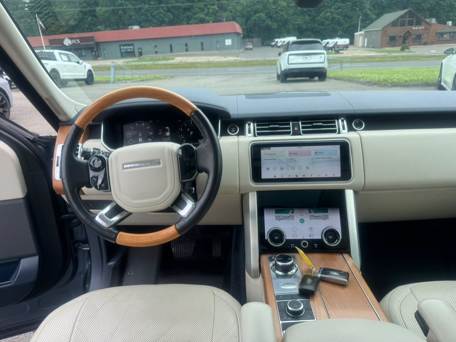 Used 2019 Land Rover Range Rover HSE AWD/4WD image 16