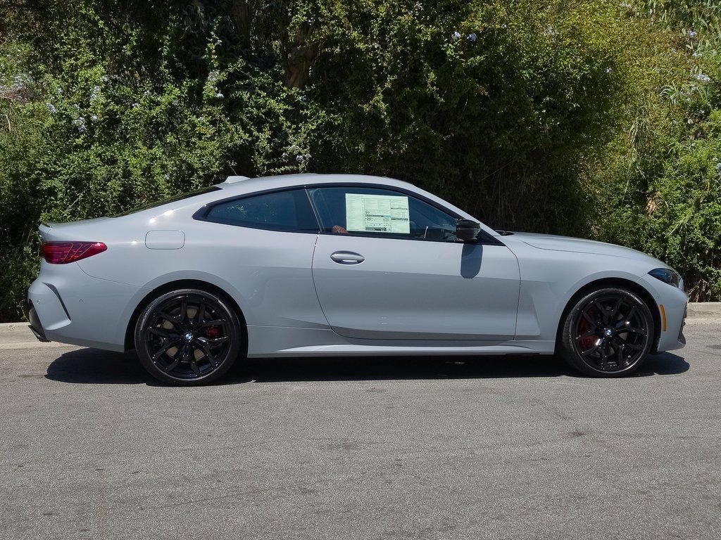 New 2026 BMW 440i xDrive Coupe w/ Premium Package AWD/4WD image 4