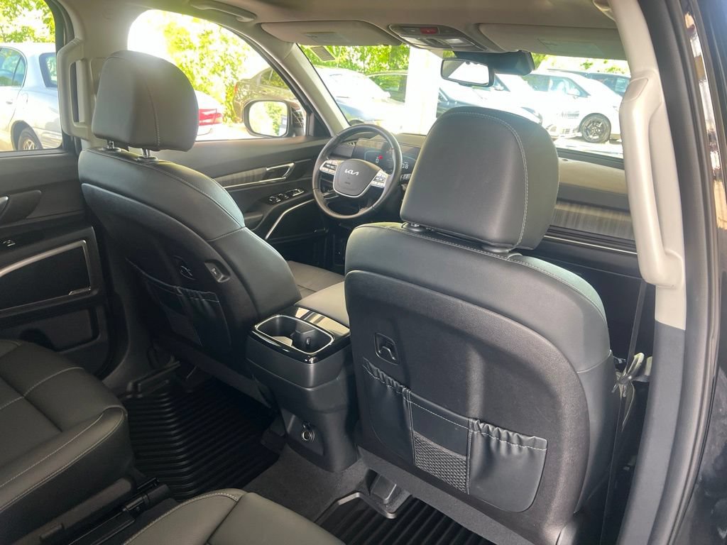 Certified 2025 Kia Telluride EX w/ EX Captain's Chair Package AWD/4WD image 16