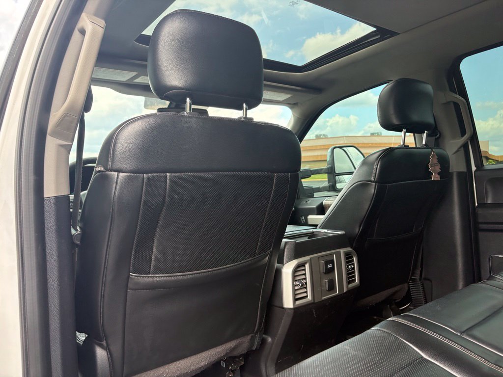 Used 2017 Ford F250 Lariat w/ Lariat Ultimate Package AWD/4WD image 17