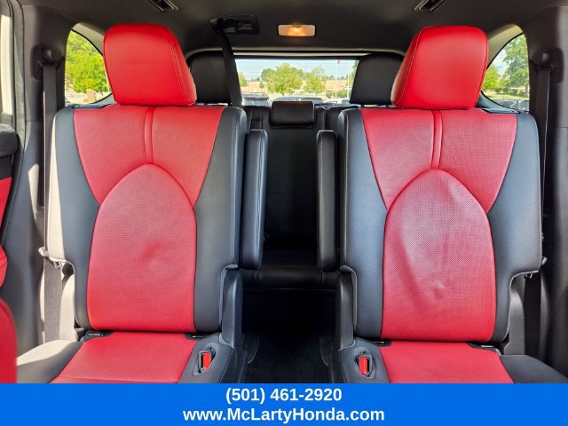 Used 2021 Toyota Highlander XSE FWD image 11