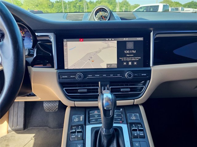Used 2021 Porsche Macan AWD/4WD image 52