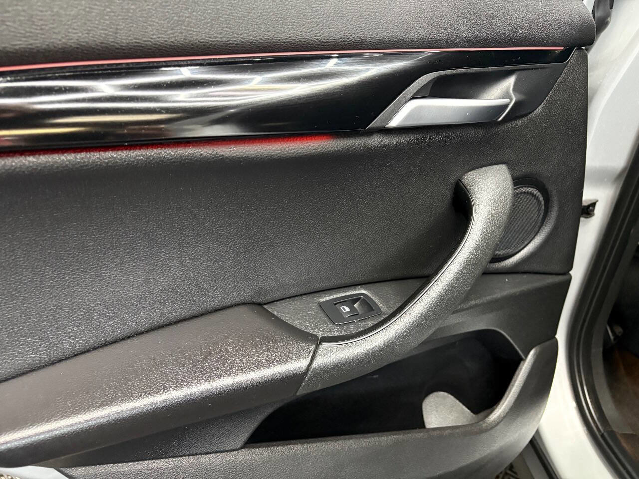 Used 2018 BMW X2 sDrive28i w/ Convenience Package image 35