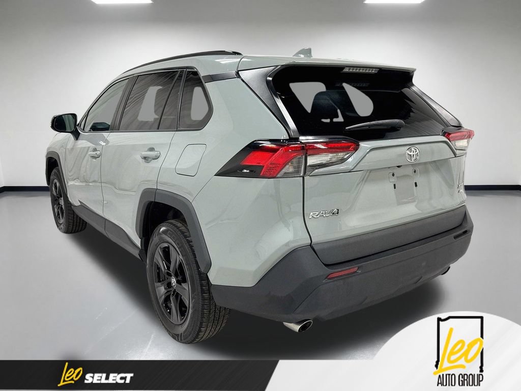 Used 2021 Toyota RAV4 XLE w/ Convenience Package AWD/4WD image 10