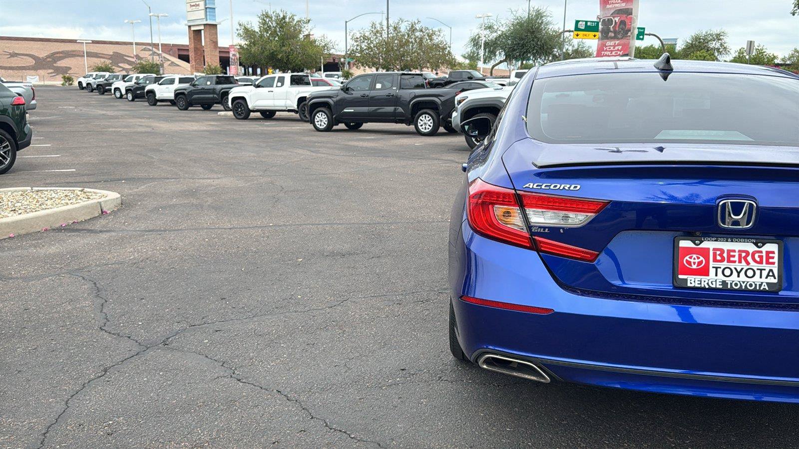 Used 2021 Honda Accord Sport image 8