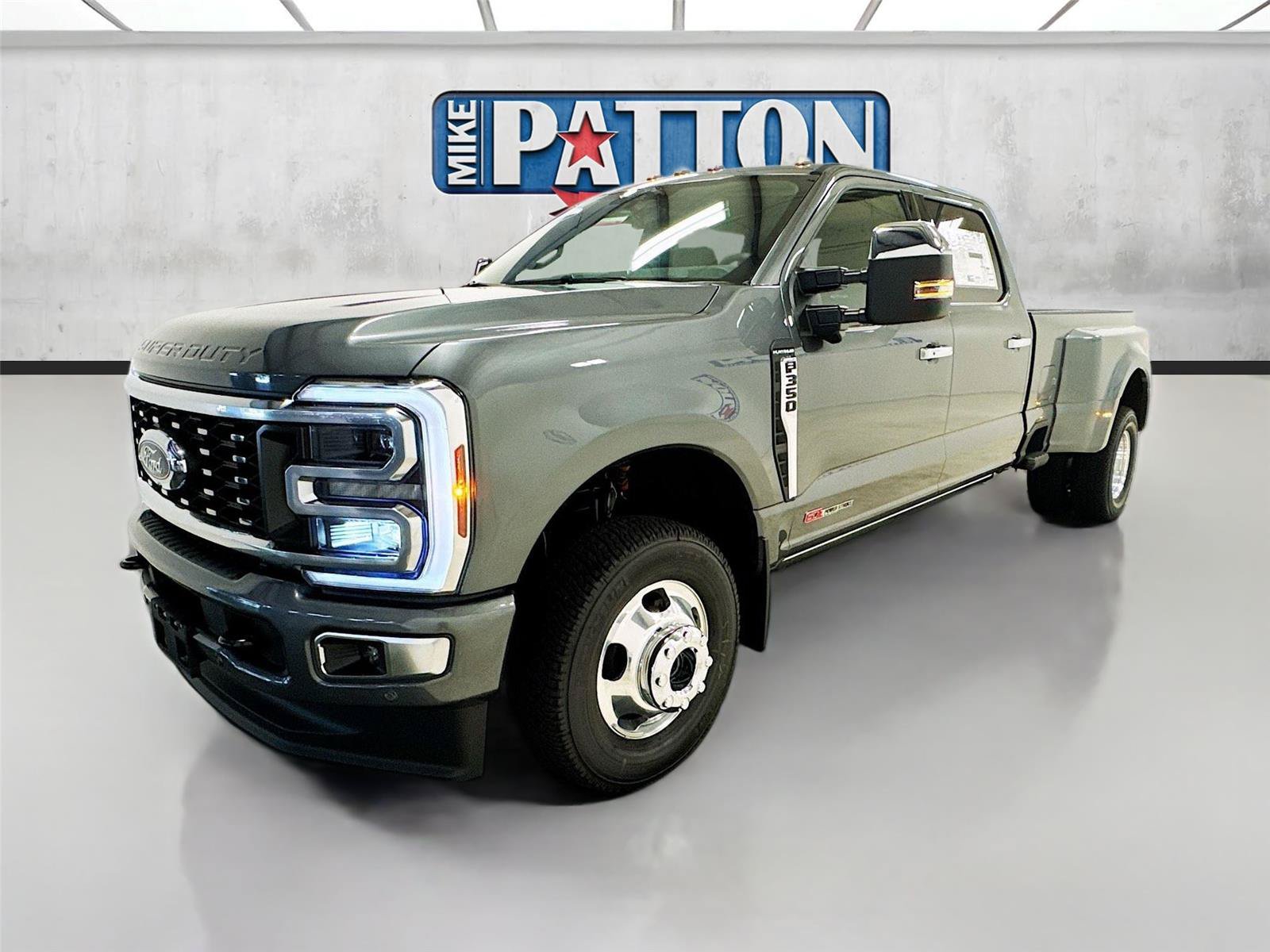 New 2026 Ford F350 Platinum w/ Platinum Plus Package AWD/4WD image 3