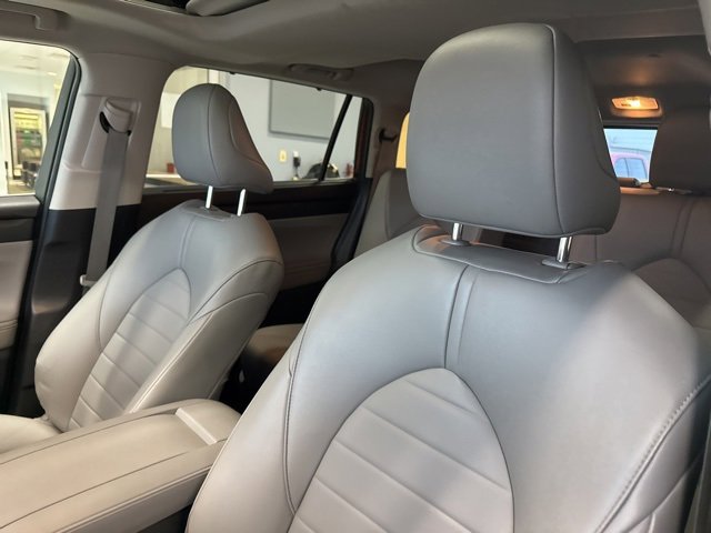 Used 2022 Toyota Highlander XLE image 12