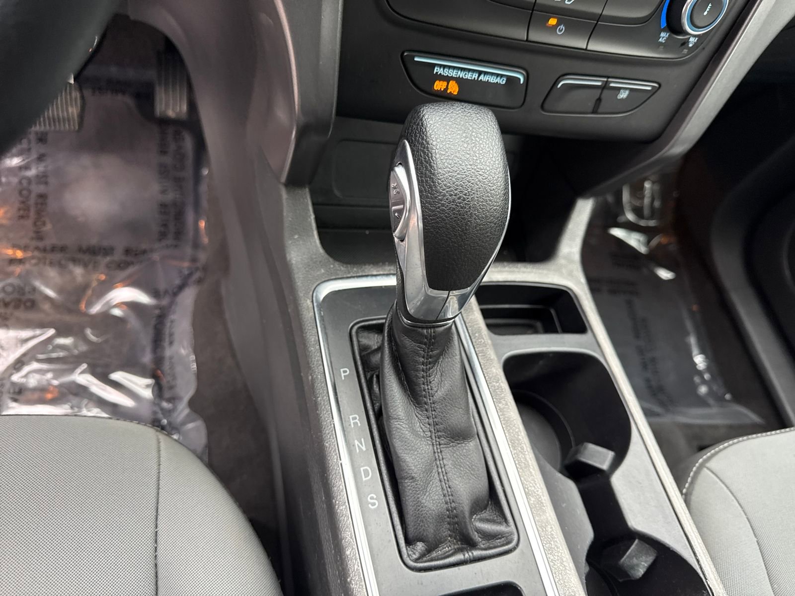 Used 2019 Ford Escape S image 24