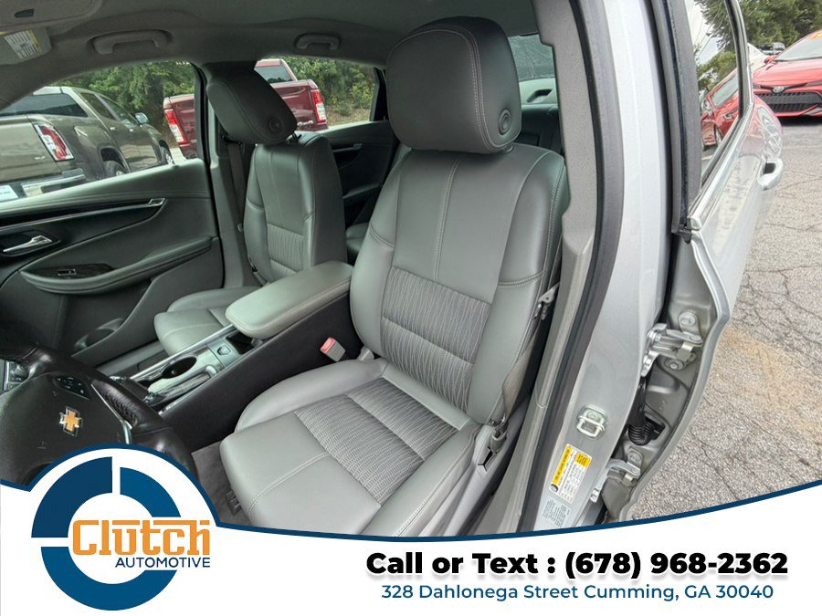 Used 2015 Chevrolet Impala LT w/ Convenience Package FWD image 11