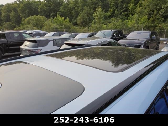 Used 2026 Cadillac Vistiq Sport w/ LPO, Floor Liner Package AWD/4WD image 7