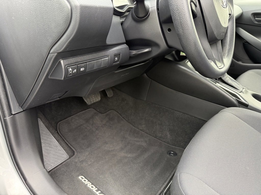 Certified 2025 Toyota Corolla LE image 14