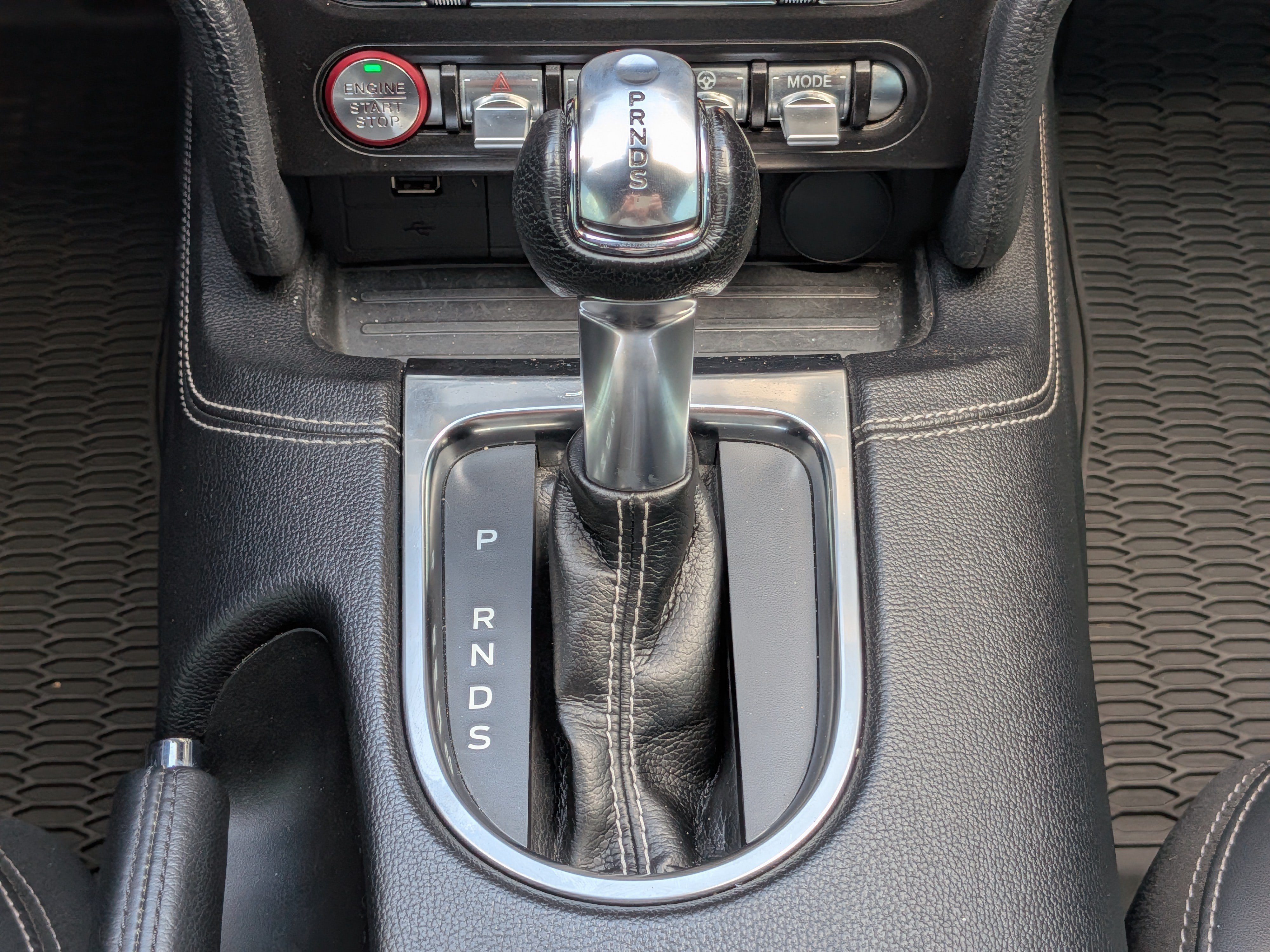 Used 2022 Ford Mustang GT Premium w/ Equipment Group 401A RWD image 18