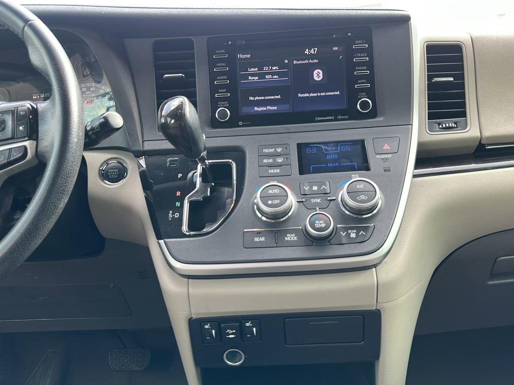 Used 2020 Toyota Sienna XLE FWD image 14
