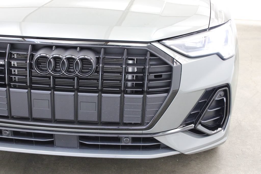 Used 2025 Audi Q3 2.0T Premium w/ Convenience Package AWD/4WD image 8