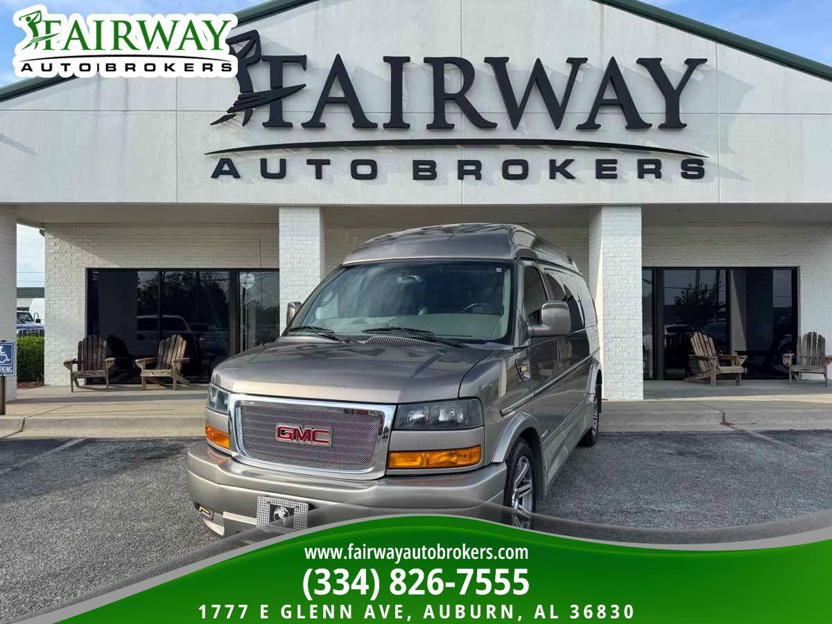 Used 2018 GMC Savana 2500 w/ Enhanced Convenience Package RWD image 1