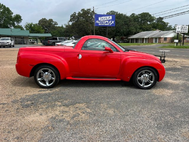 Used 2006 Chevrolet SSR w/ Preferred Equipment Group RWD image 6