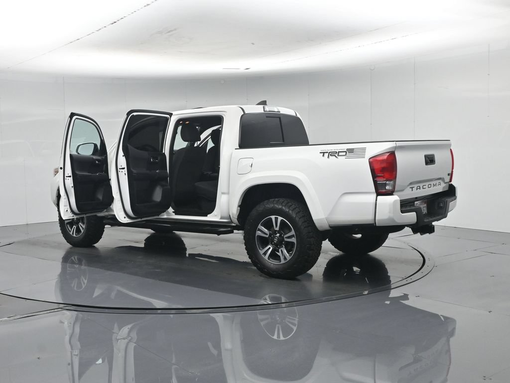 Used 2017 Toyota Tacoma TRD Sport w/ Tow Package RWD image 34