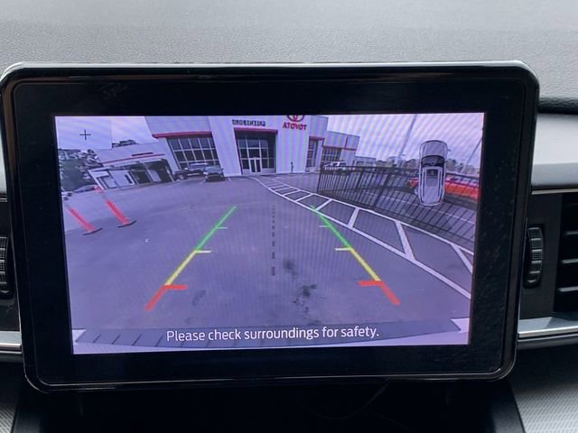 Used 2020 Ford Explorer XLT w/ Equipment Group 202A image 22