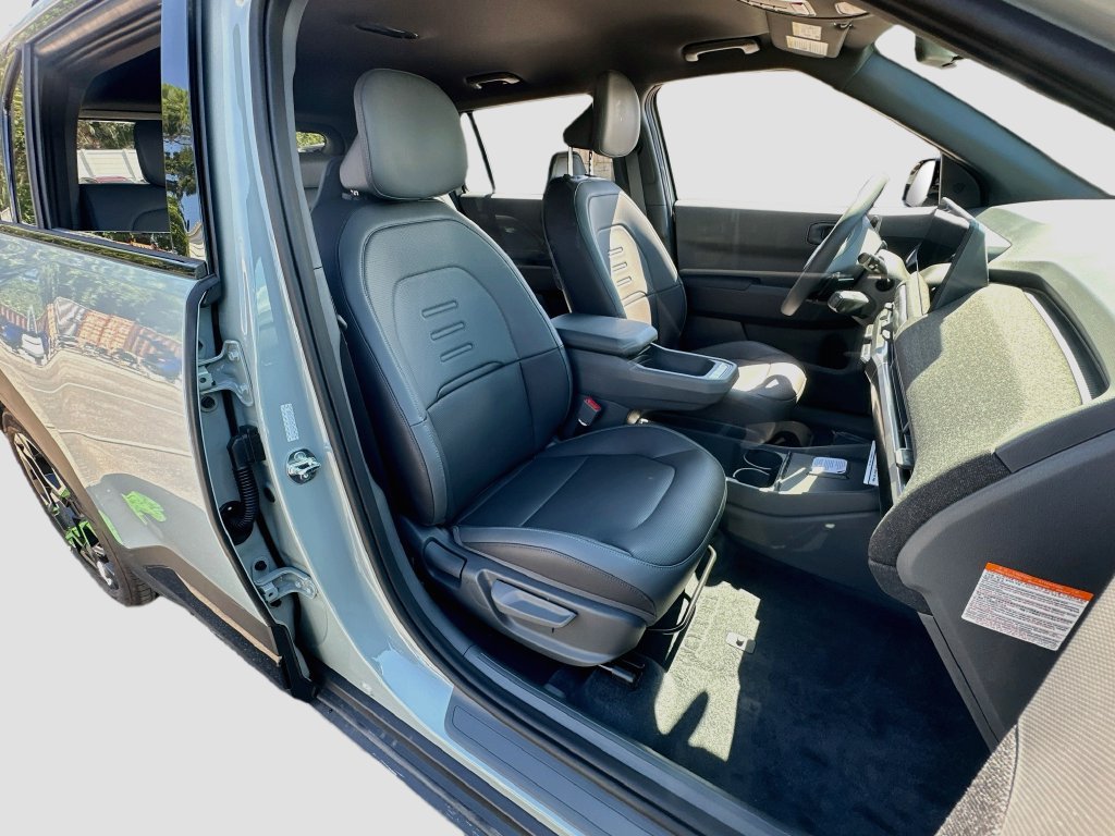 New 2027 Kia EV3 Wind FWD image 27