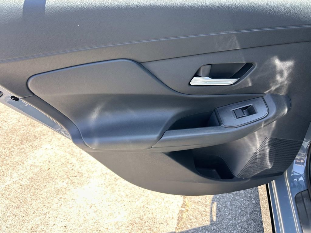 New 2026 Nissan Sentra SR w/ Floor Mat Package FWD image 19