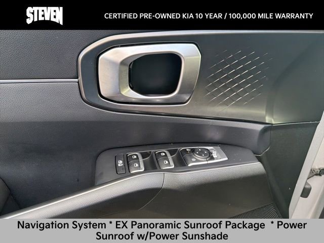Certified 2025 Kia Sorento EX image 9