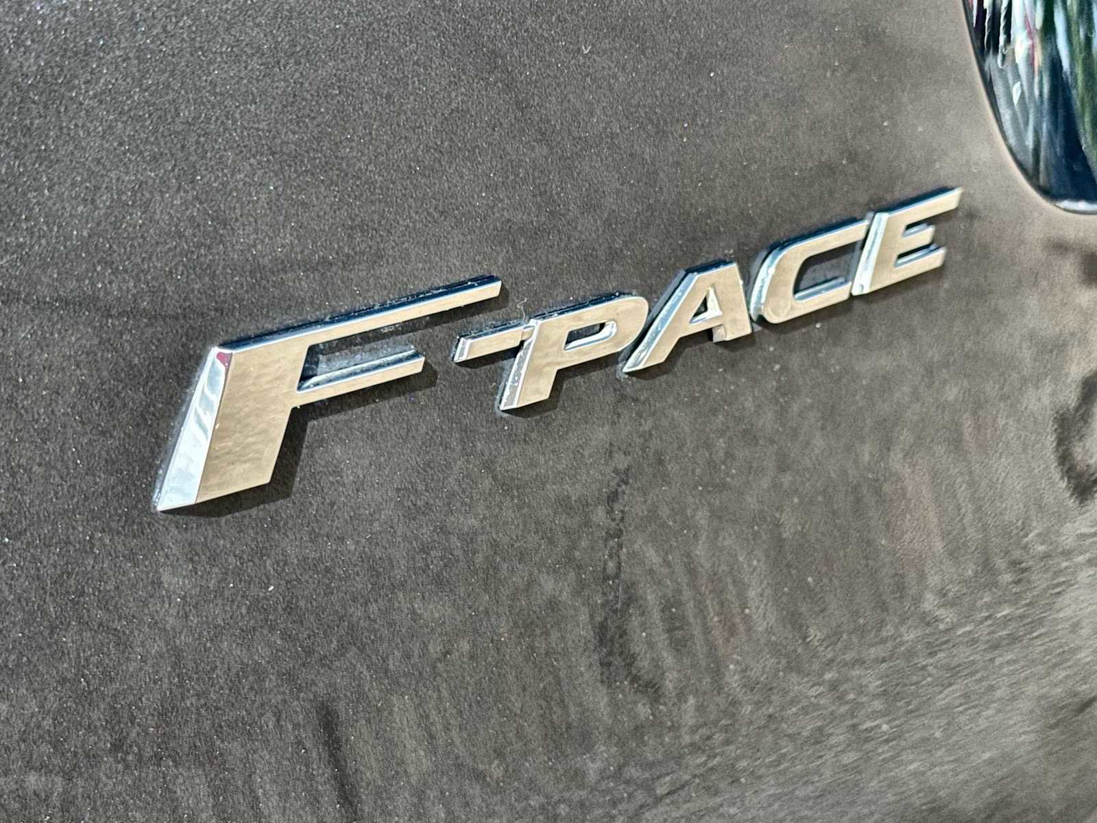 Used 2021 Jaguar F-PACE S image 15