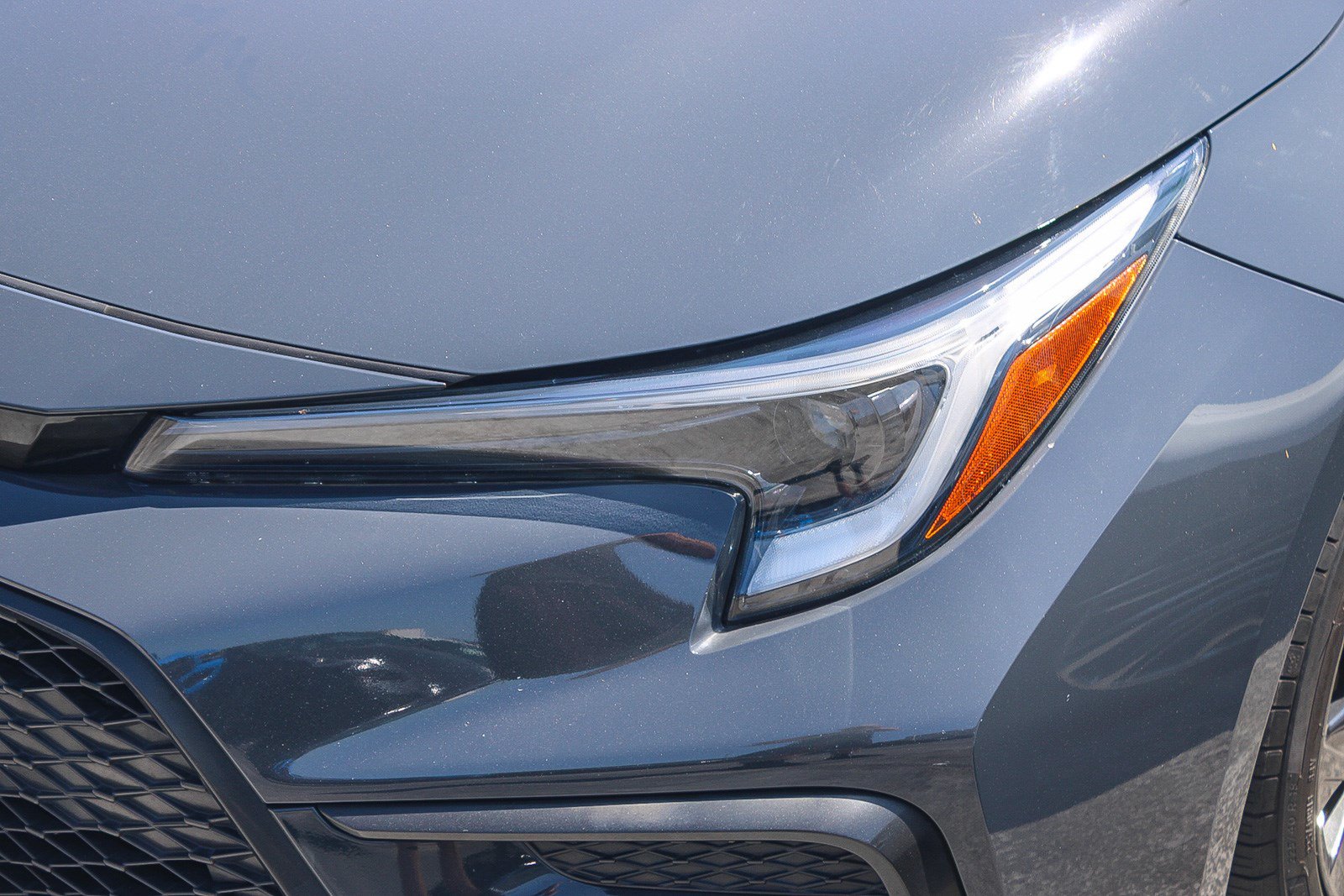 Certified 2023 Toyota Corolla SE w/ SE Premium Package FWD image 6