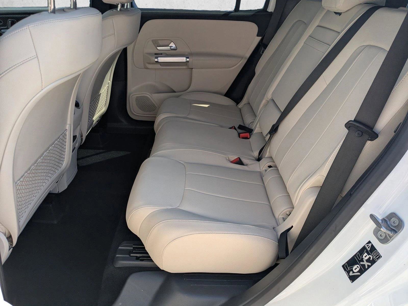 Used 2025 Mercedes-Benz GLB 250 image 16