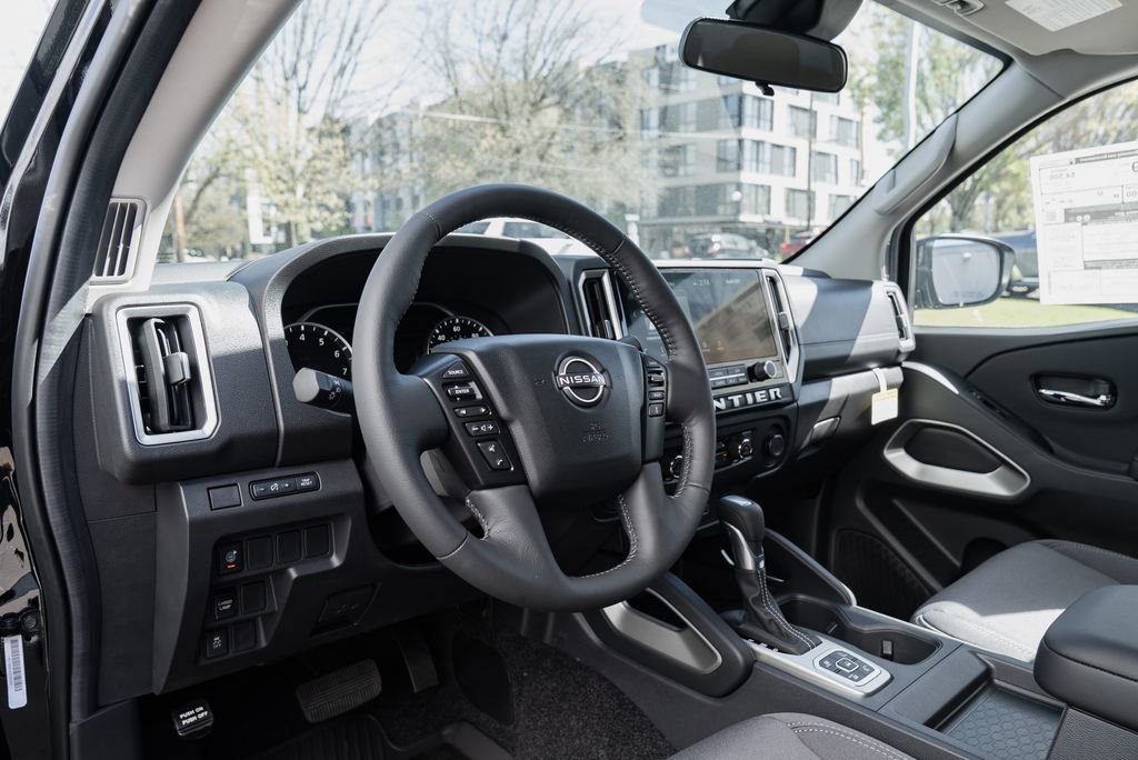 New 2026 Nissan Frontier SV w/ Tow Package AWD/4WD image 23