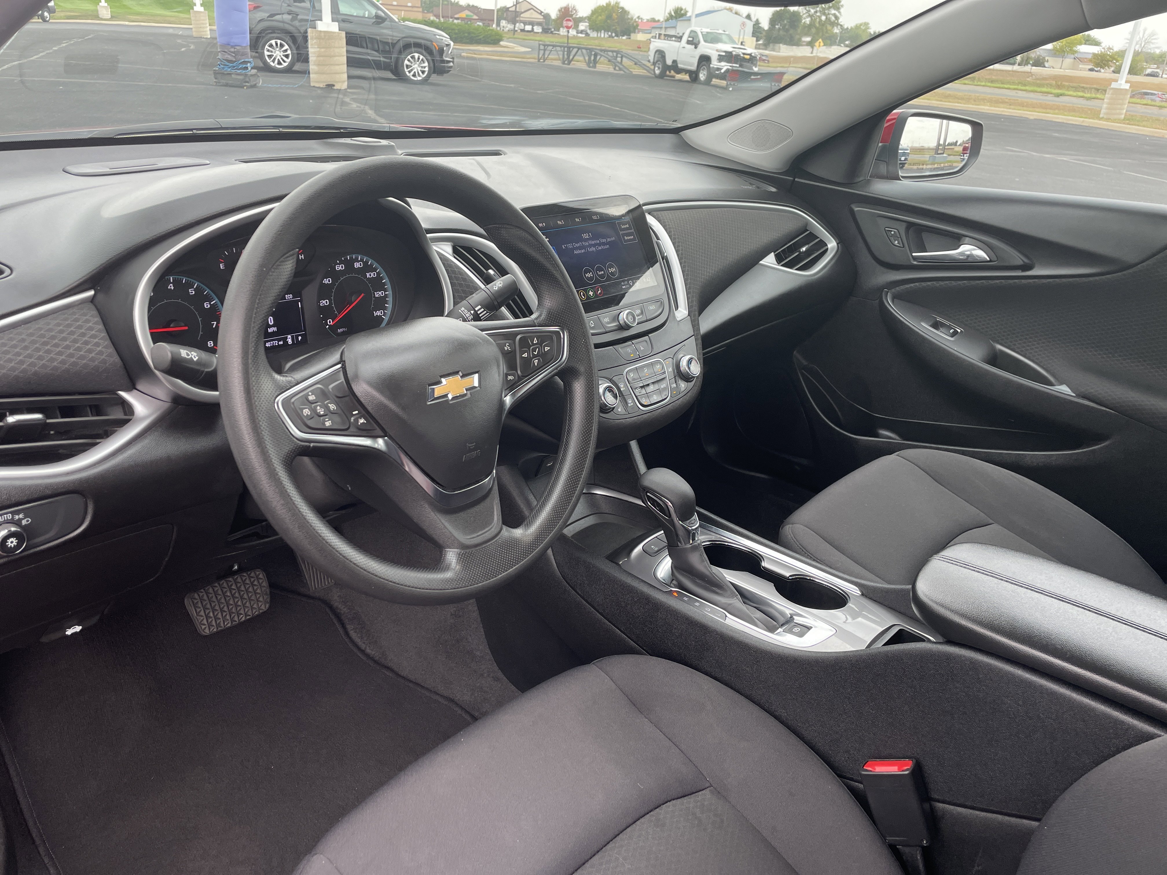 Used 2024 Chevrolet Malibu LT image 9