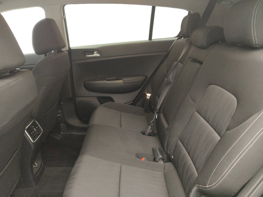 Used 2017 Kia Sportage LX FWD image 18
