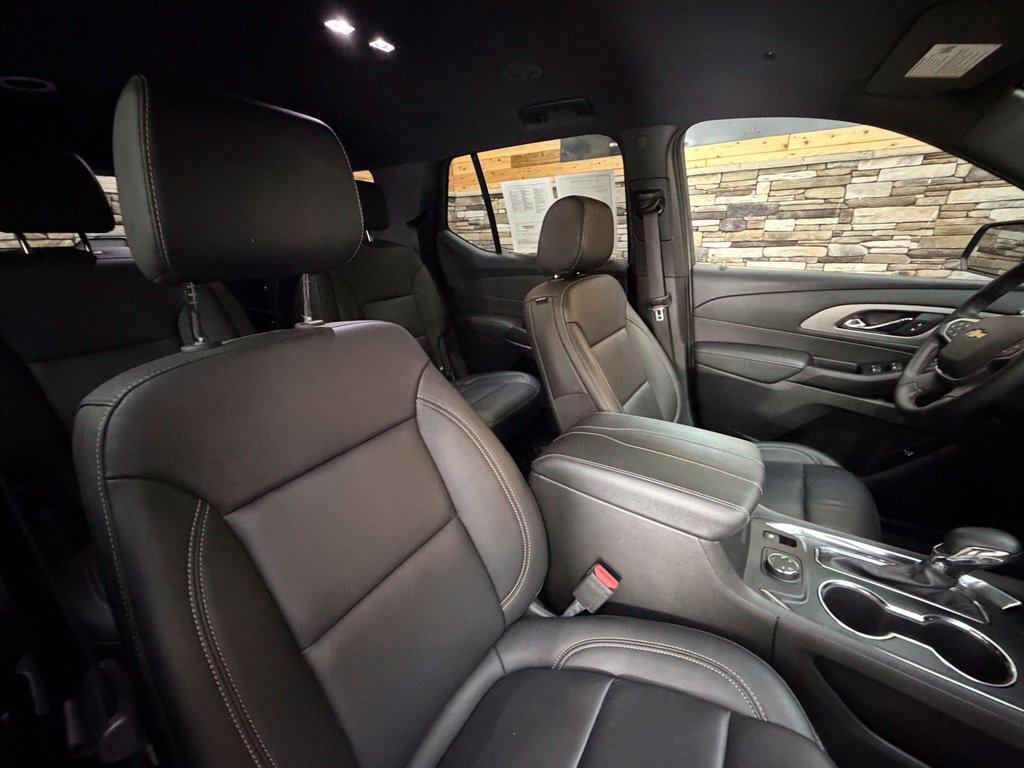 Used 2023 Chevrolet Traverse LT w/ LPO, Floor Liner Package AWD/4WD image 31