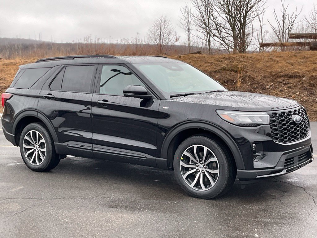 New 2026 Ford Explorer ST-Line