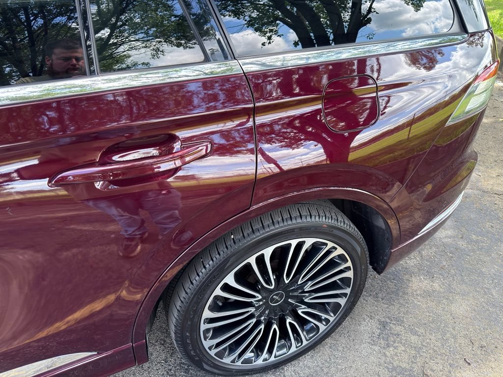 Used 2021 Lincoln Aviator Black Label w/ Dynamic Handling Package AWD/4WD image 17