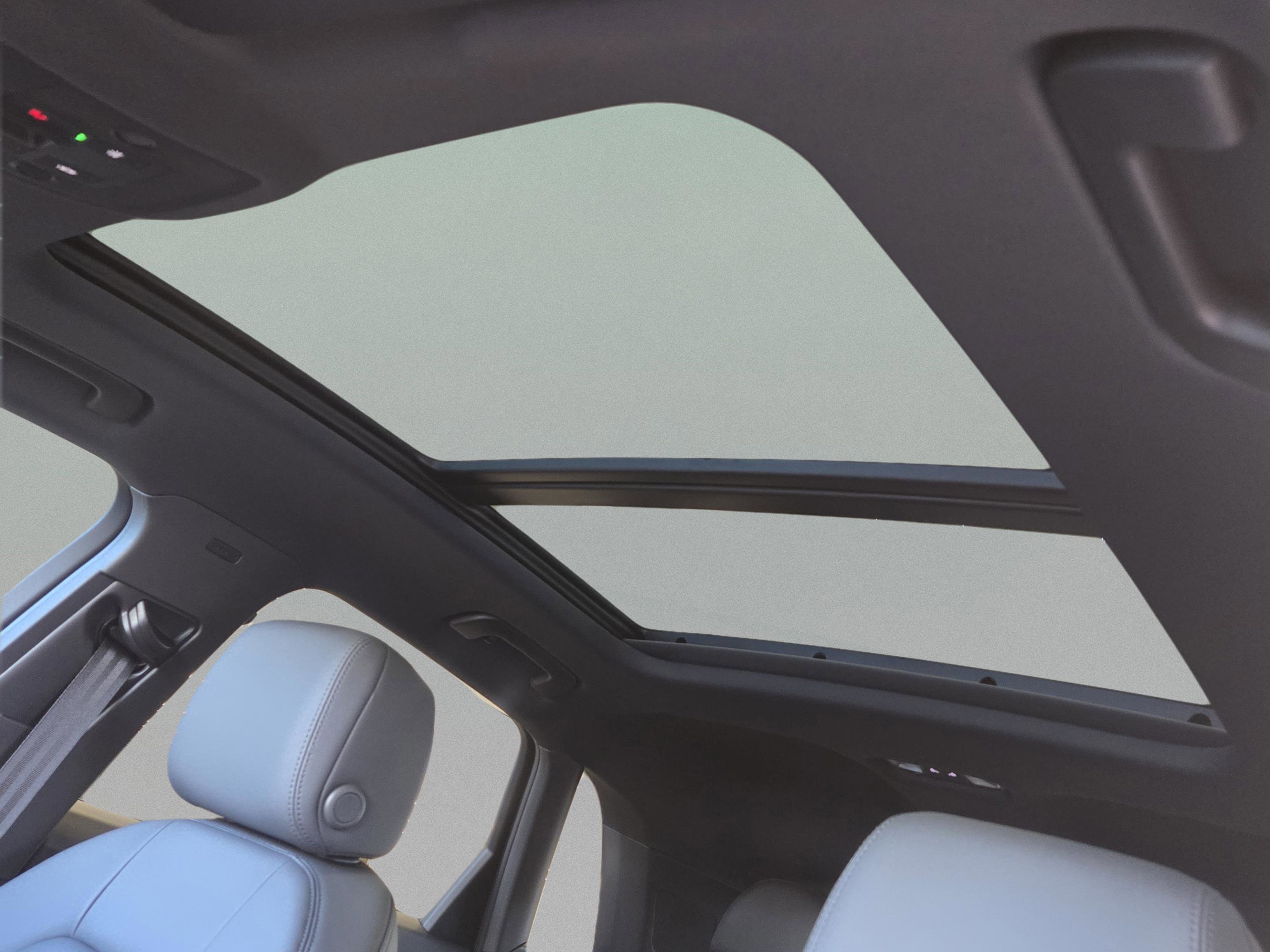 New 2025 Audi Q3 2.0T Premium image 28