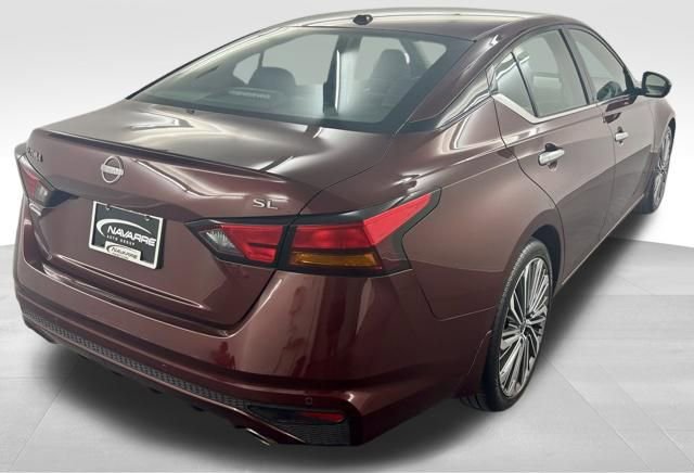 Used 2024 Nissan Altima 2.5 SL FWD image 9