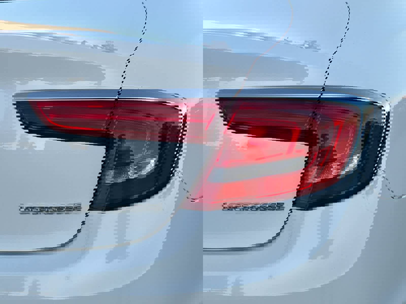 Used 2019 Buick LaCrosse Preferred image 27