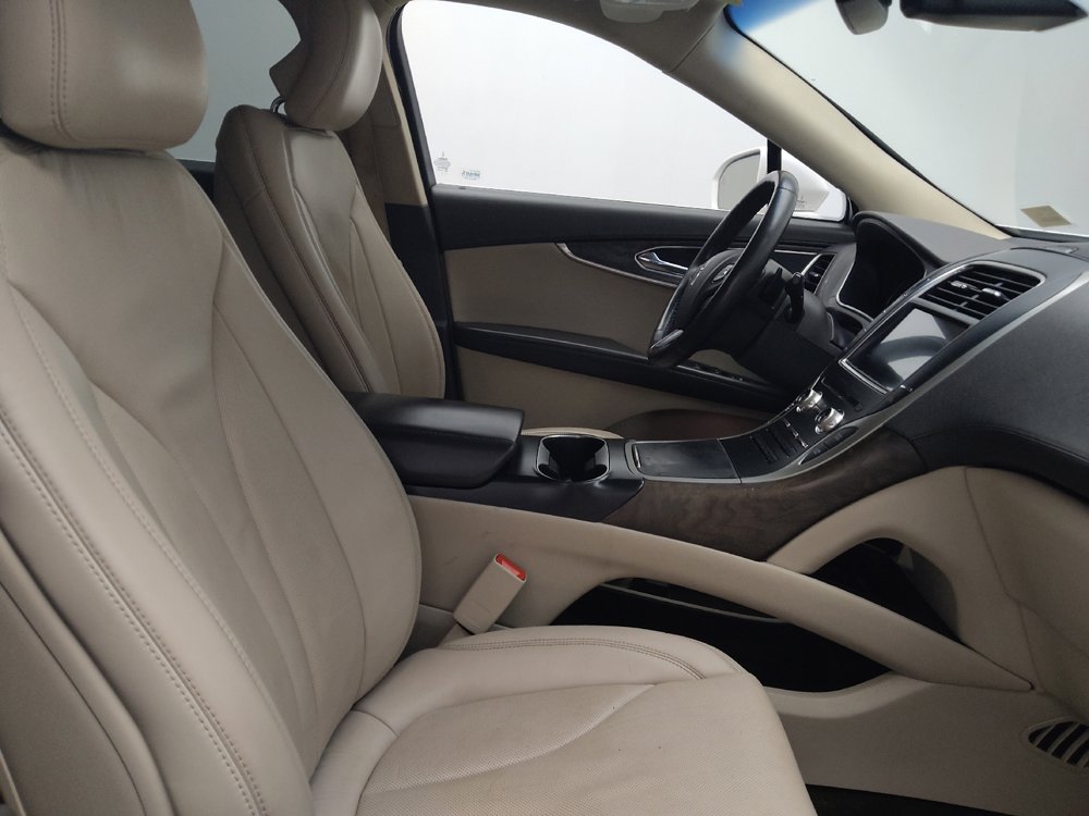 Used 2017 Lincoln MKX Reserve w/ Lincoln MKX Climate Package image 21