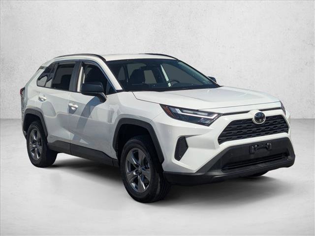 Used 2025 Toyota RAV4 LE AWD/4WD image 3