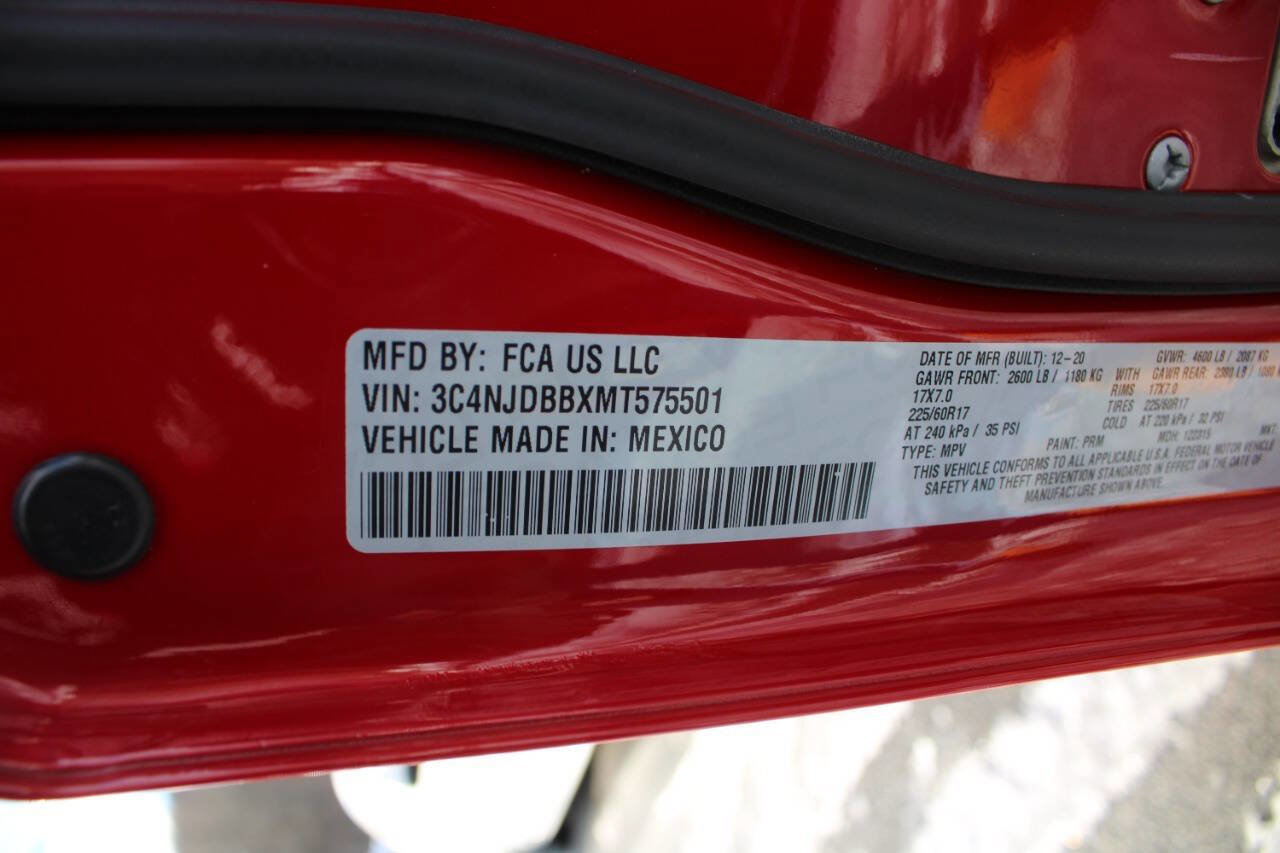 Used 2021 Jeep Compass Latitude image 41