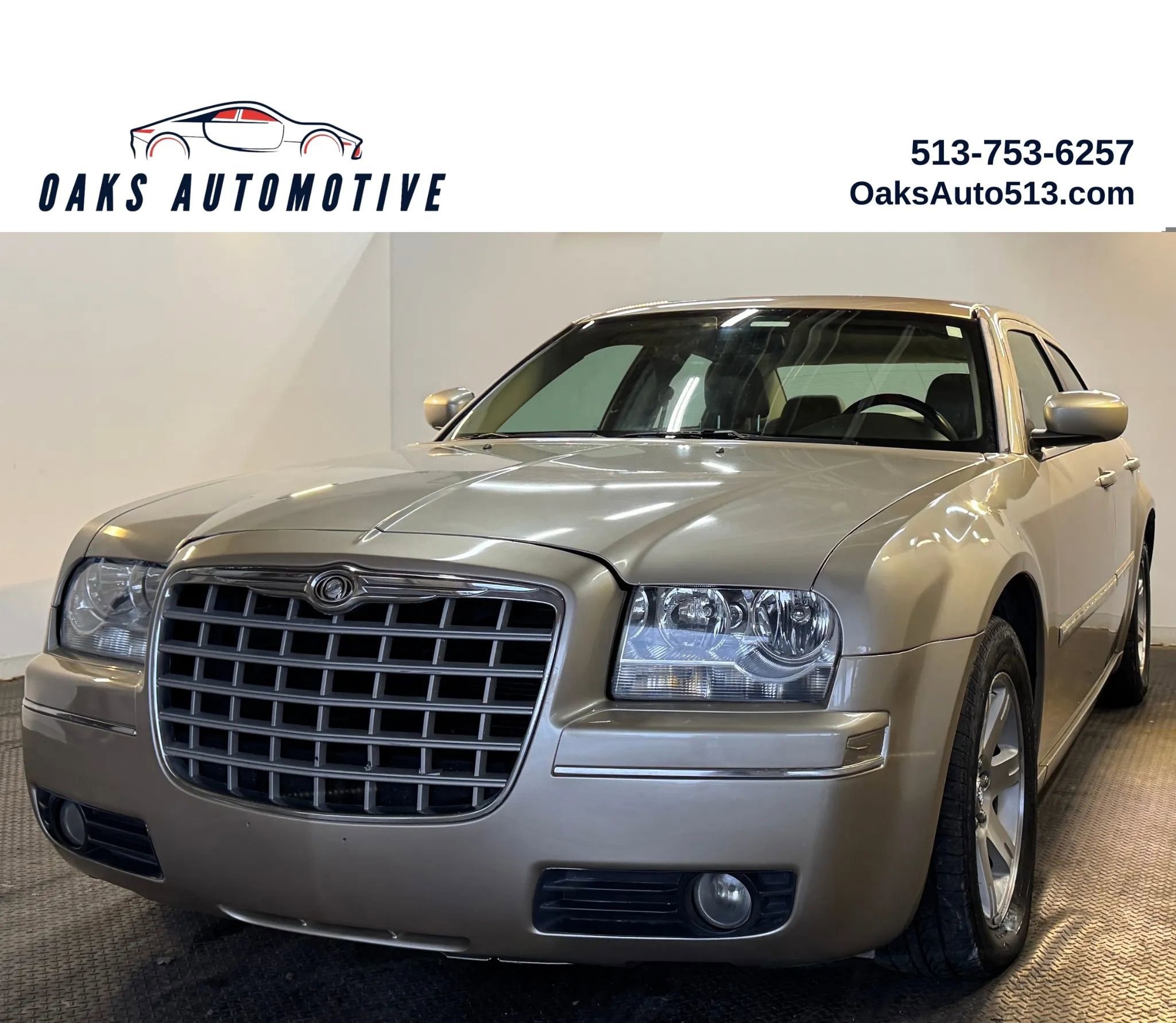 Used 2006 Chrysler 300 Touring RWD image 1