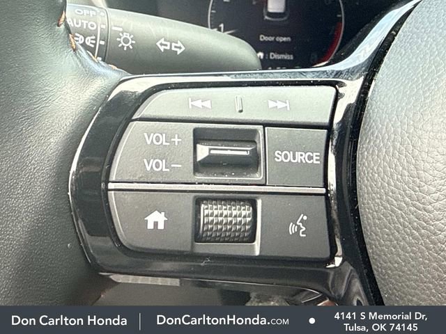 Certified 2025 Honda HR-V Sport image 24