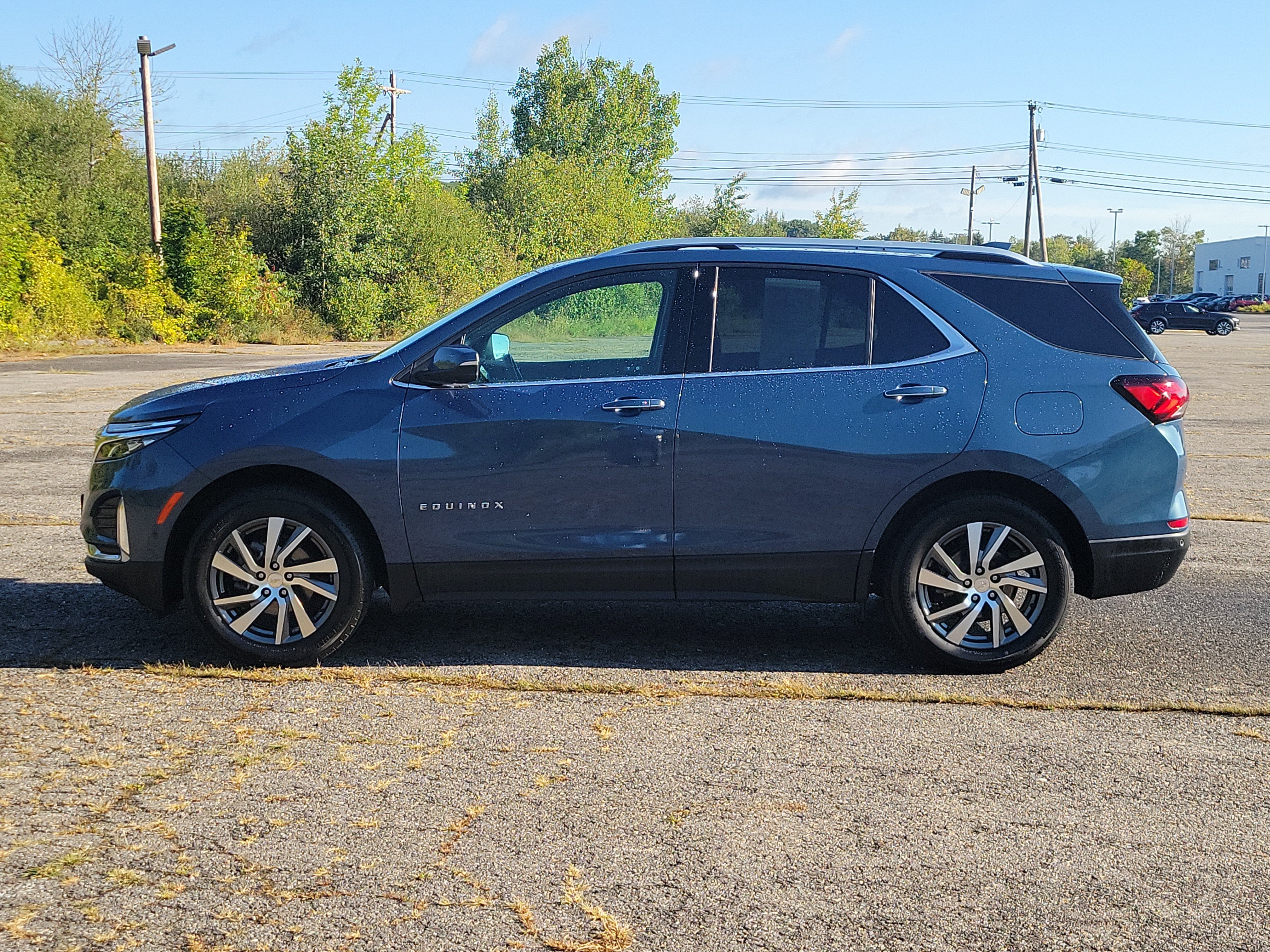 Used 2024 Chevrolet Equinox Premier AWD/4WD image 8