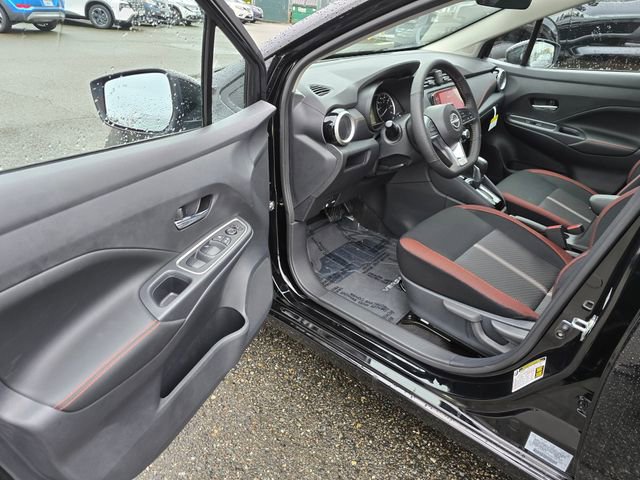 New 2025 Nissan Versa SR FWD image 17