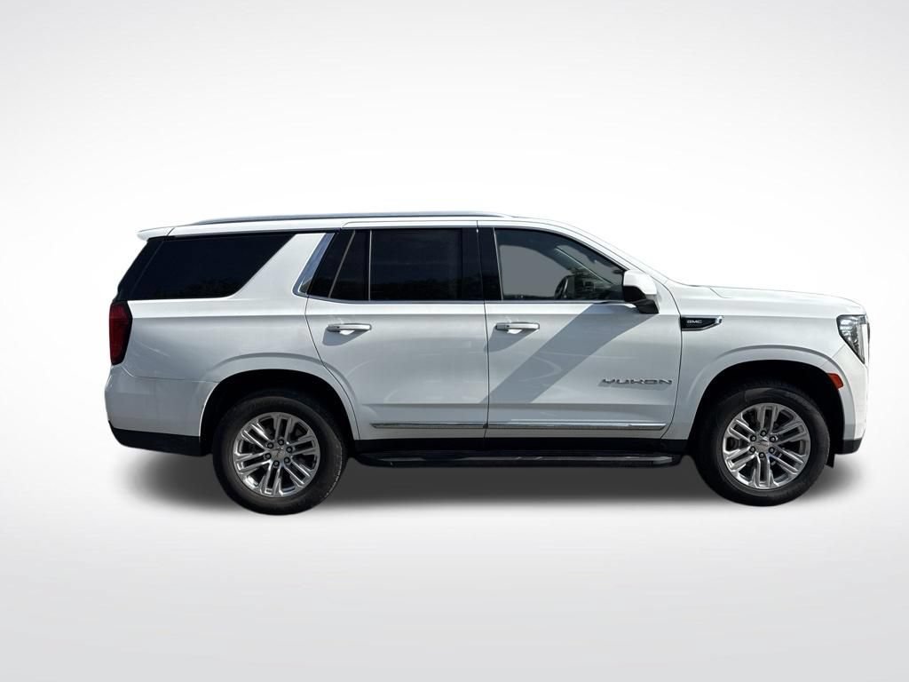 Used 2024 GMC Yukon SLT RWD image 4