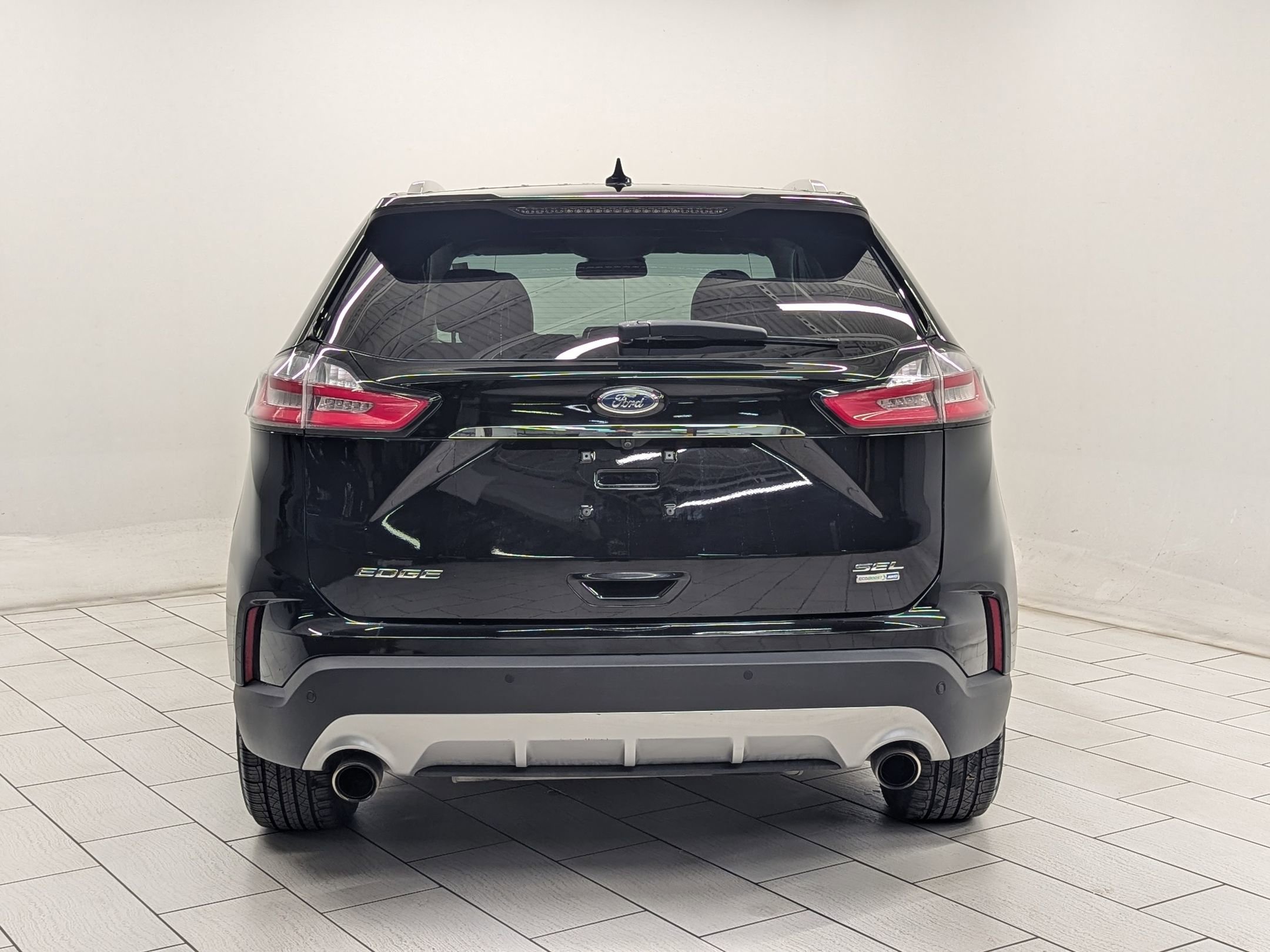 Used 2019 Ford Edge SEL w/ Equipment Group 201A image 8